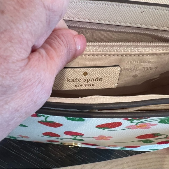NWT Kate Spade Strawberry Vine Crossbody Saddle Bag - Picture 11 of 12